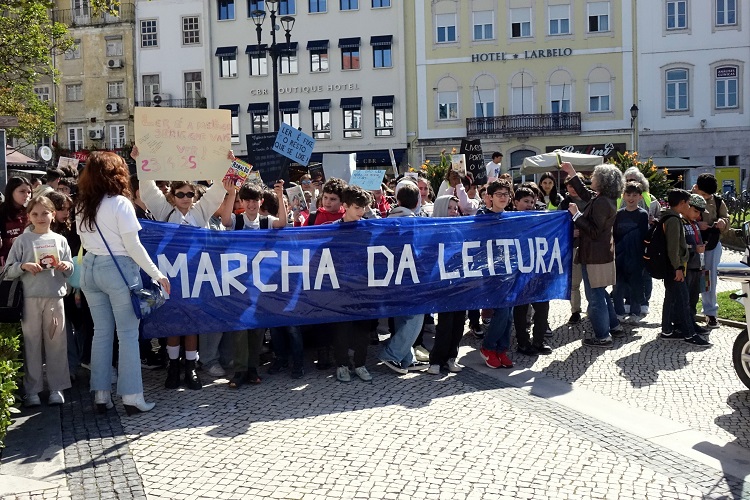 Jornal Campeão: Marcha na Baixa de Coimbra celebra o livro e a leitura no dia 23