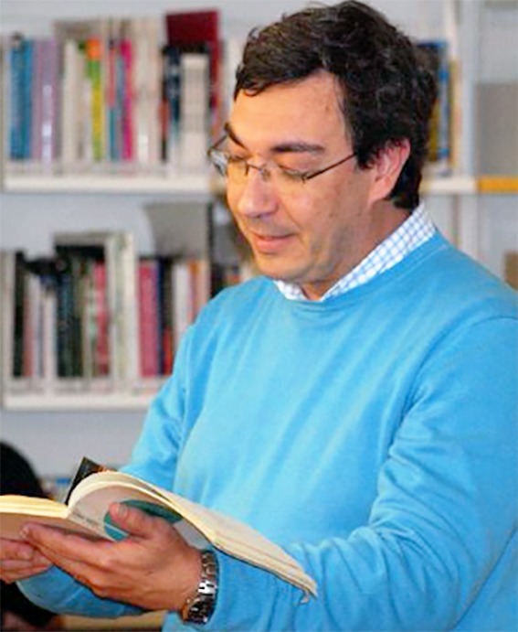 Jornal Campeão: O Eco do Infinito: Somos o Universo a Contemplar-se a Si Mesmo