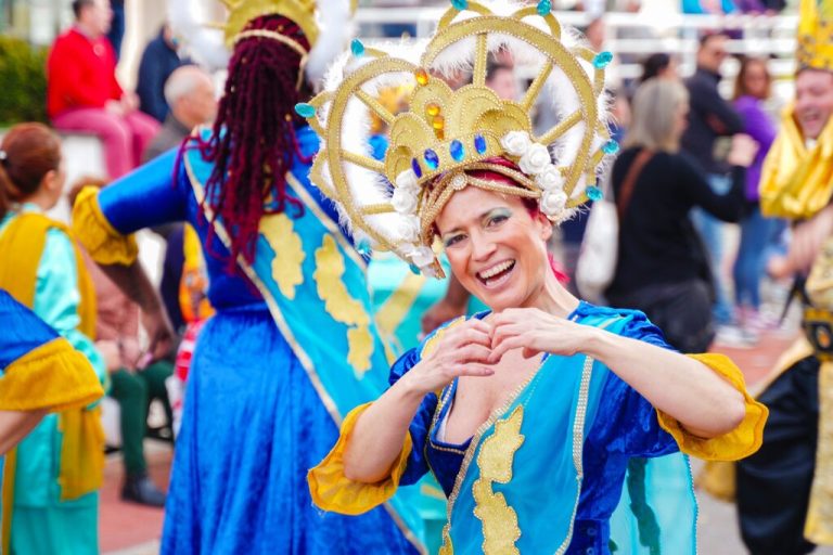 Jornal Campeão: Carnaval de Oliveira do Bairro sai à rua no próximo dia 26