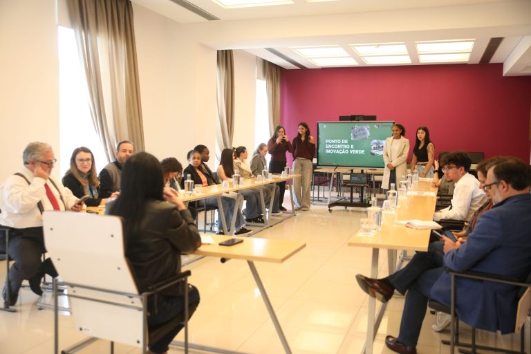 Jornal Campeão: Alunos de Cantanhede projectam espaço verde e de convívio junto à sua escola