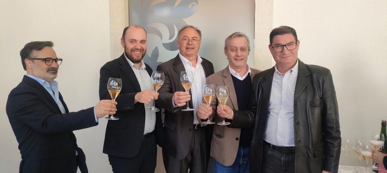 Jornal Campeão: Festival de vinhos rosés e brancos no dia 23 de Maio em Cantanhede