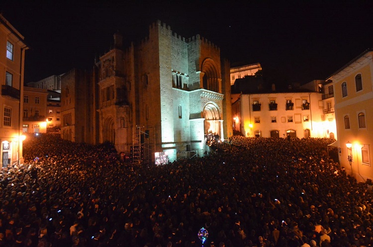 Jornal Campeão: Serenata da Queima das Fitas condiciona trânsito na Alta de Coimbra